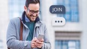 Image of someone joining a text list